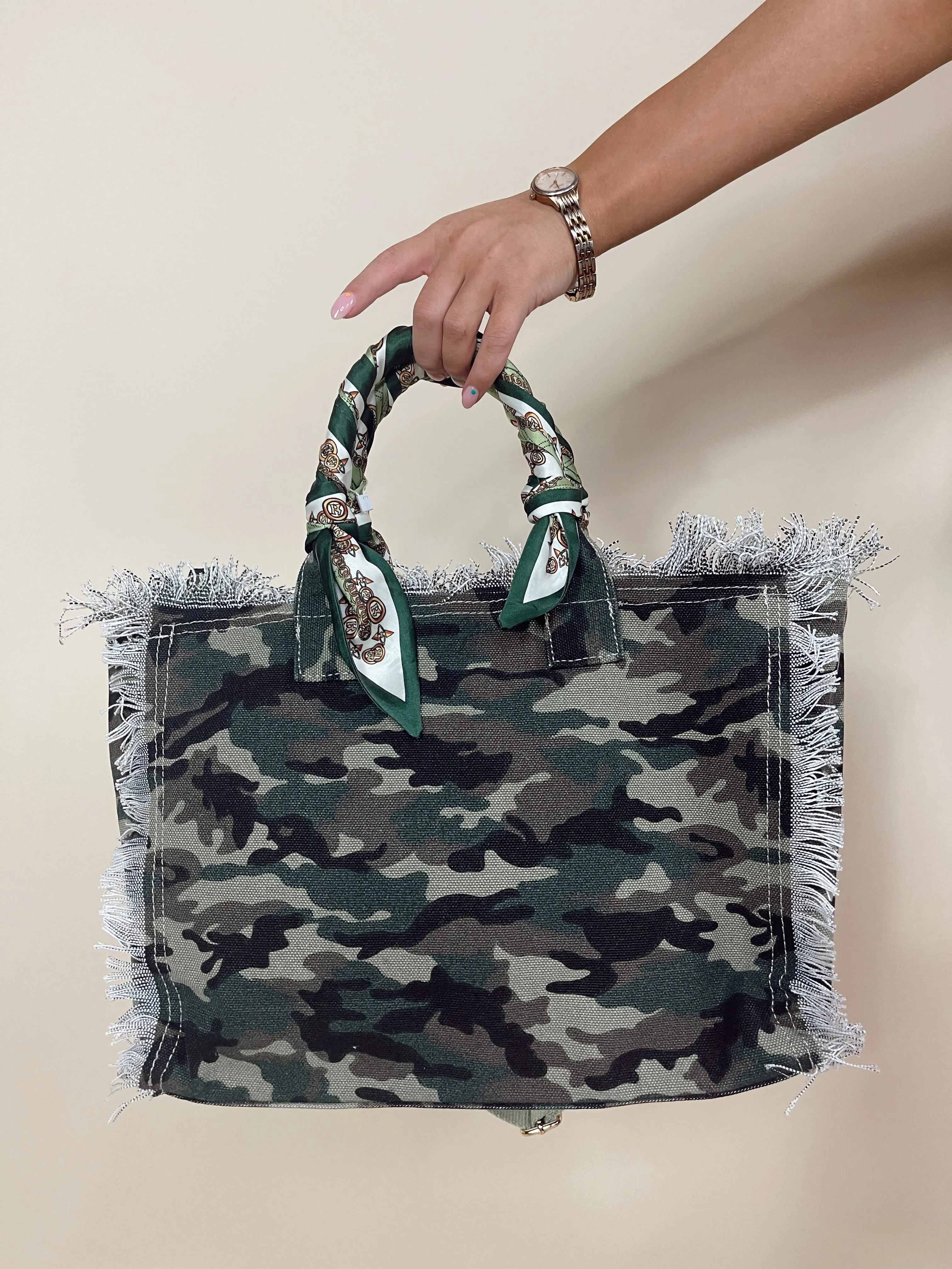 Incognito Camo Tote