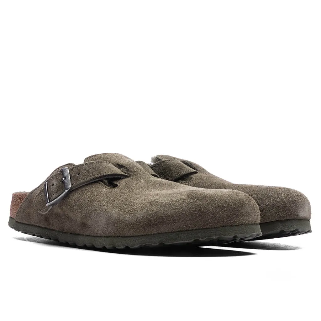 Women's Narrow Boston Suede - Thyme