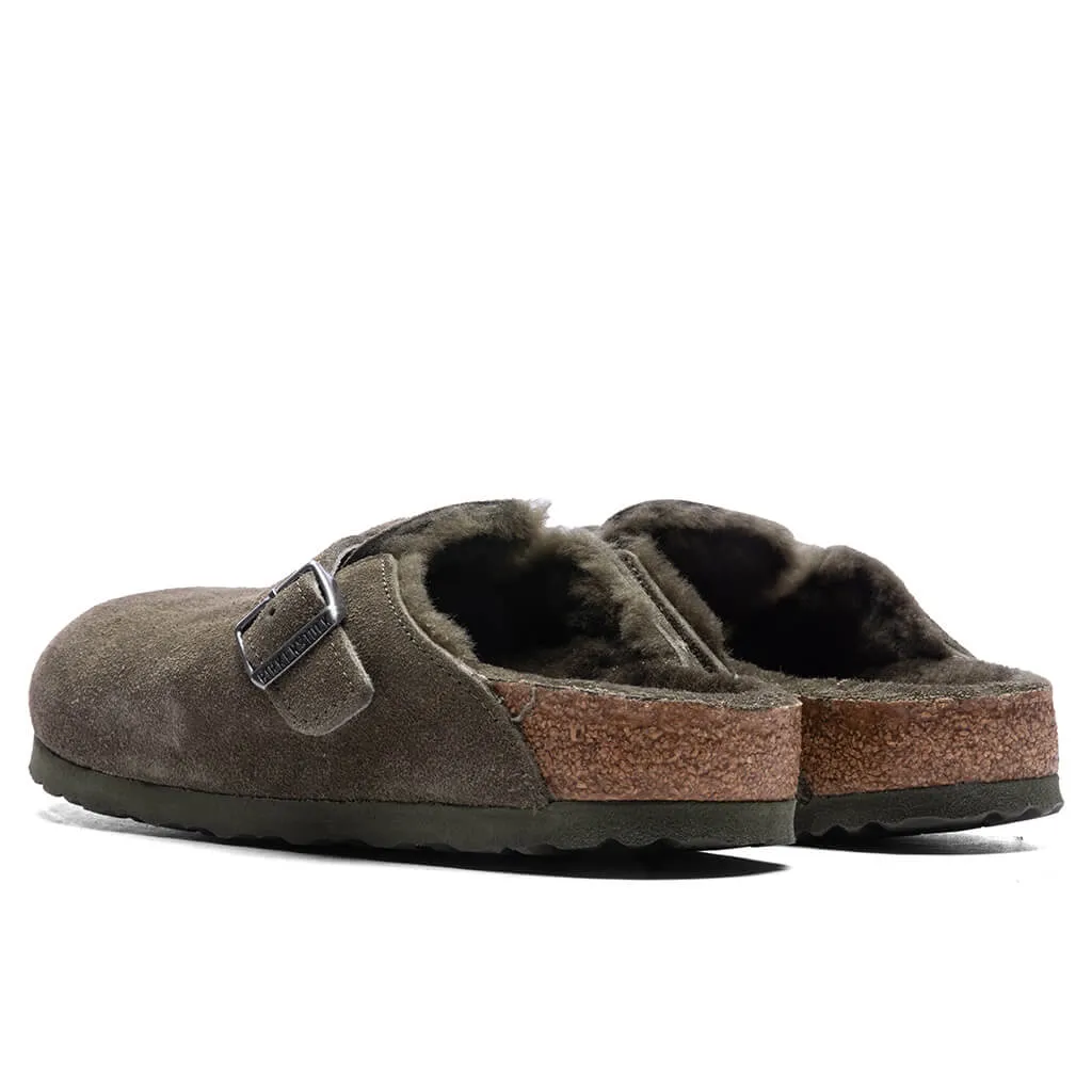 Women's Narrow Boston Suede - Thyme